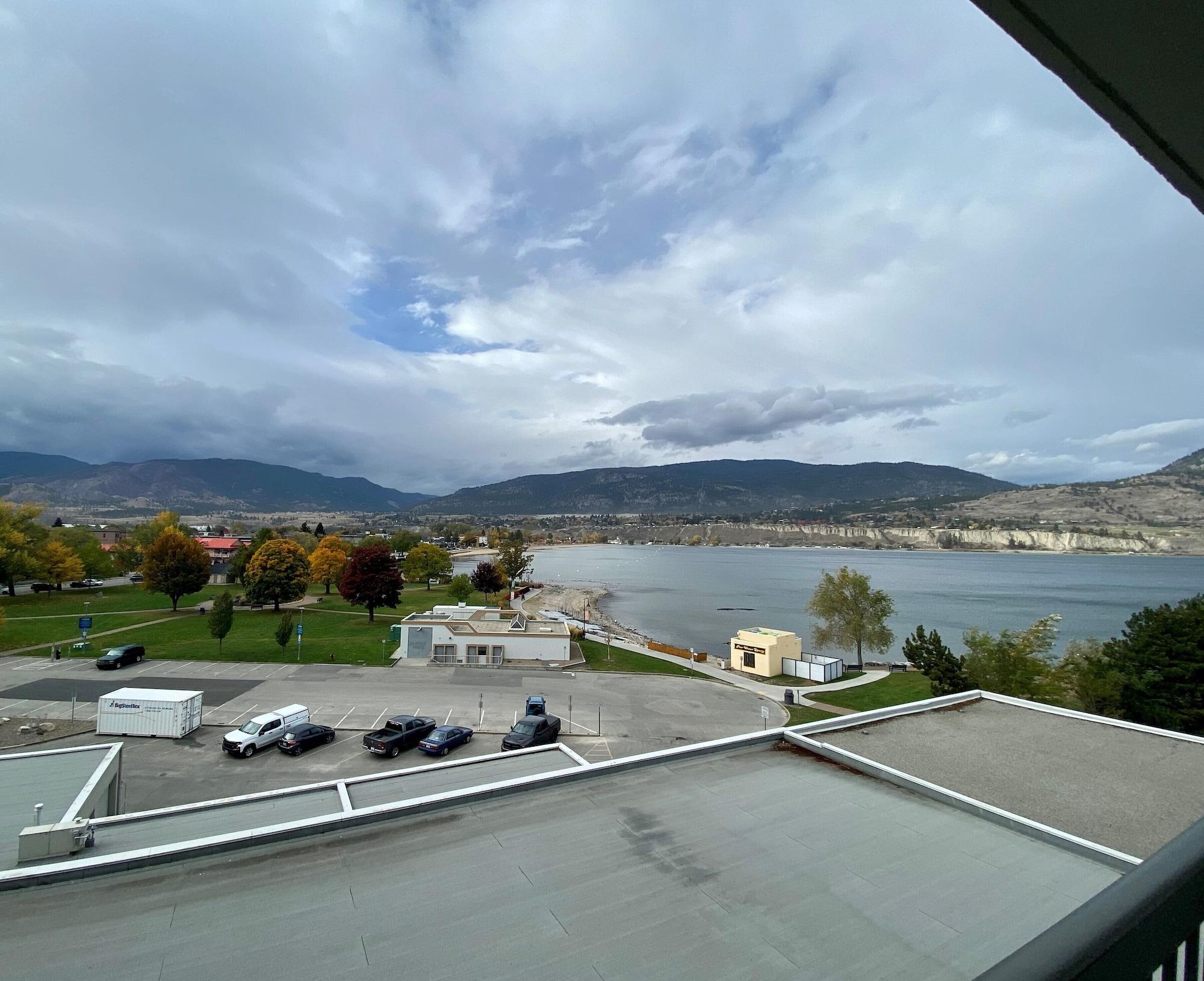 Penticton Lakeside Resort Esterno foto