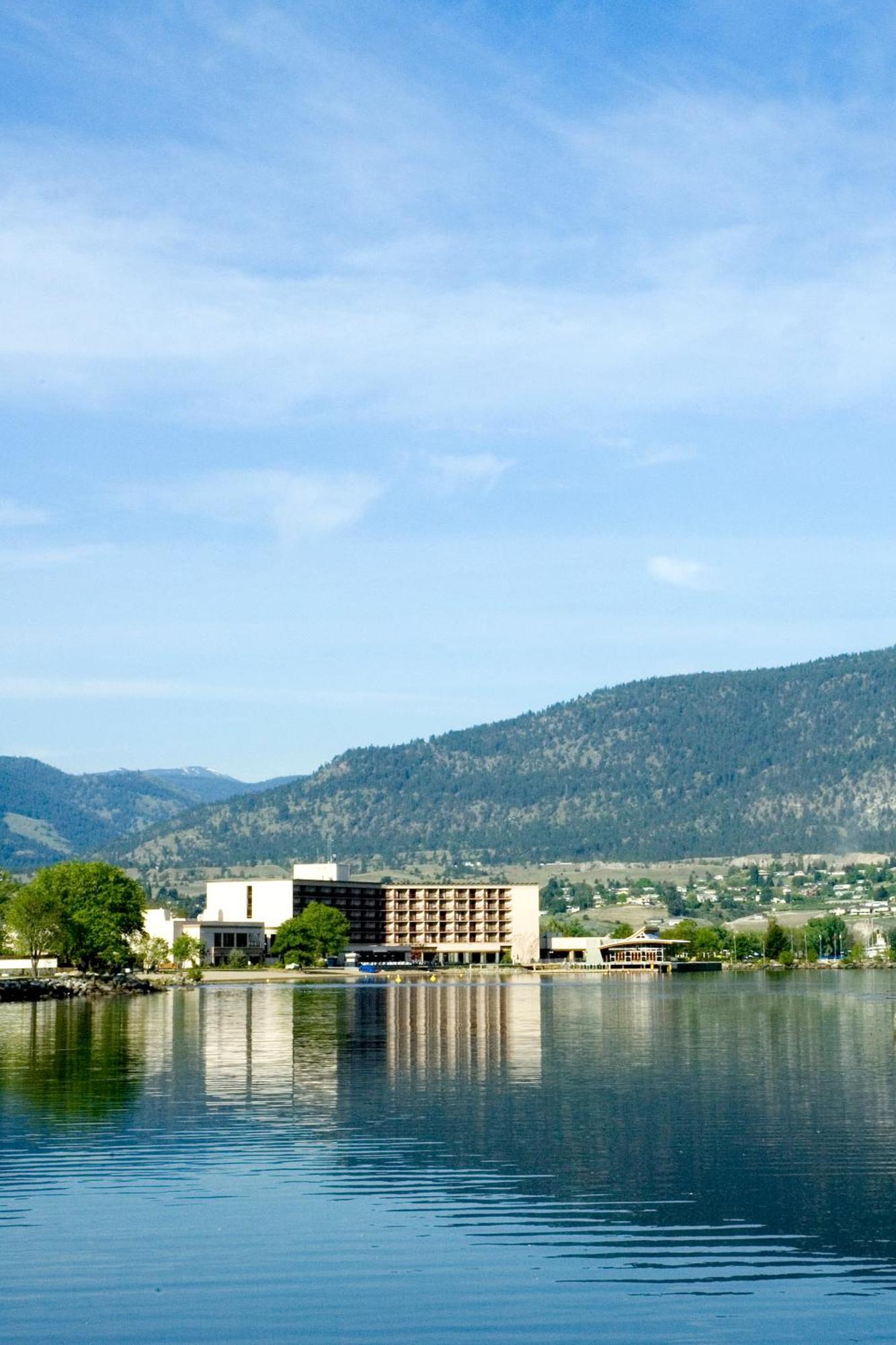 Penticton Lakeside Resort Esterno foto